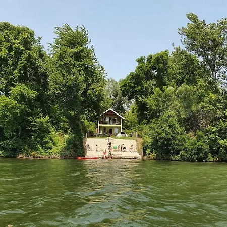 House At Silver Dom wakacyjny Ostrovo
